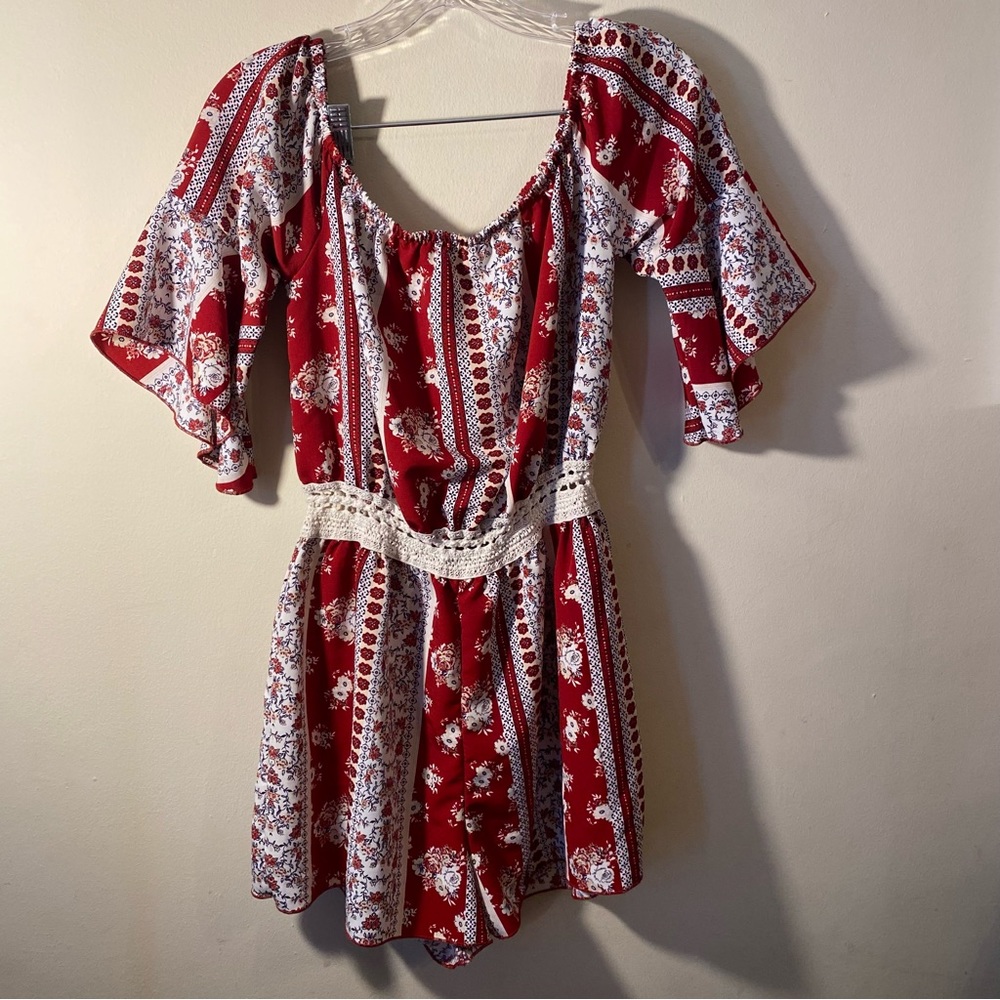 Women Rue 21 Romper Size Large